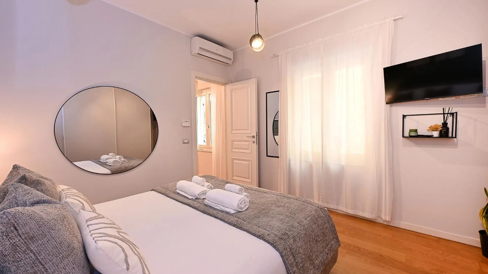 Monti Luxury Patio Apartment Řím